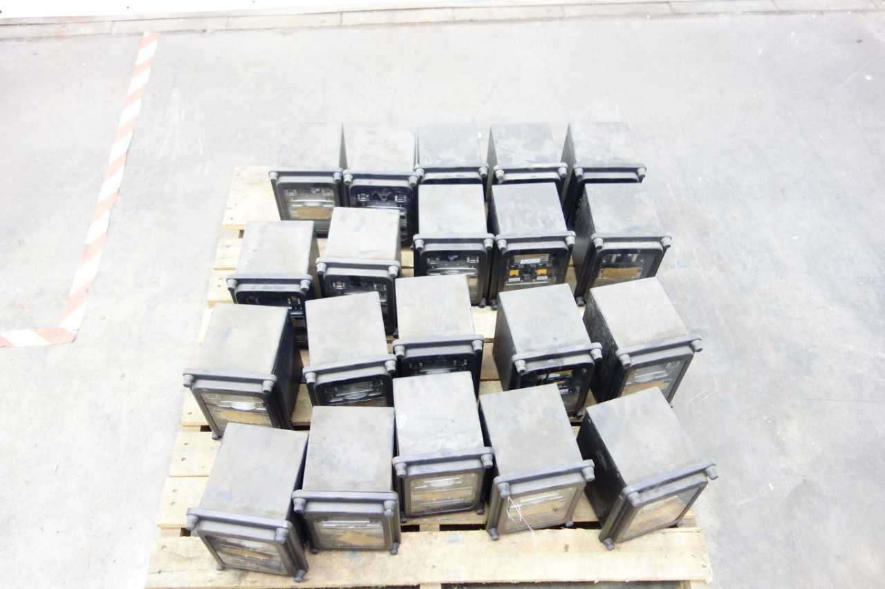 20 ASSORTED TIME OVERCURRENT - HAND TOOLS