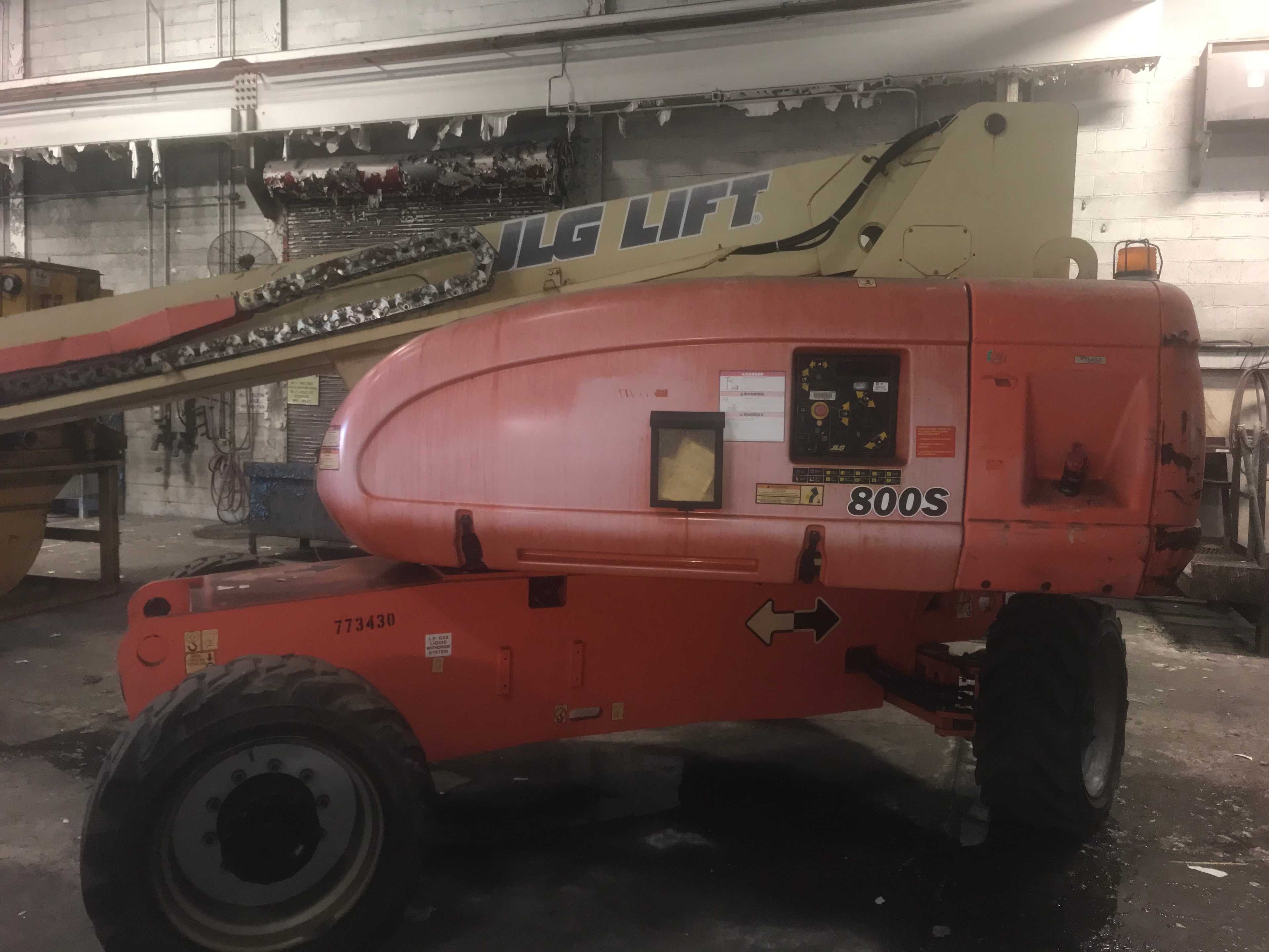 JLG Lift - SCISSOR LIFTS