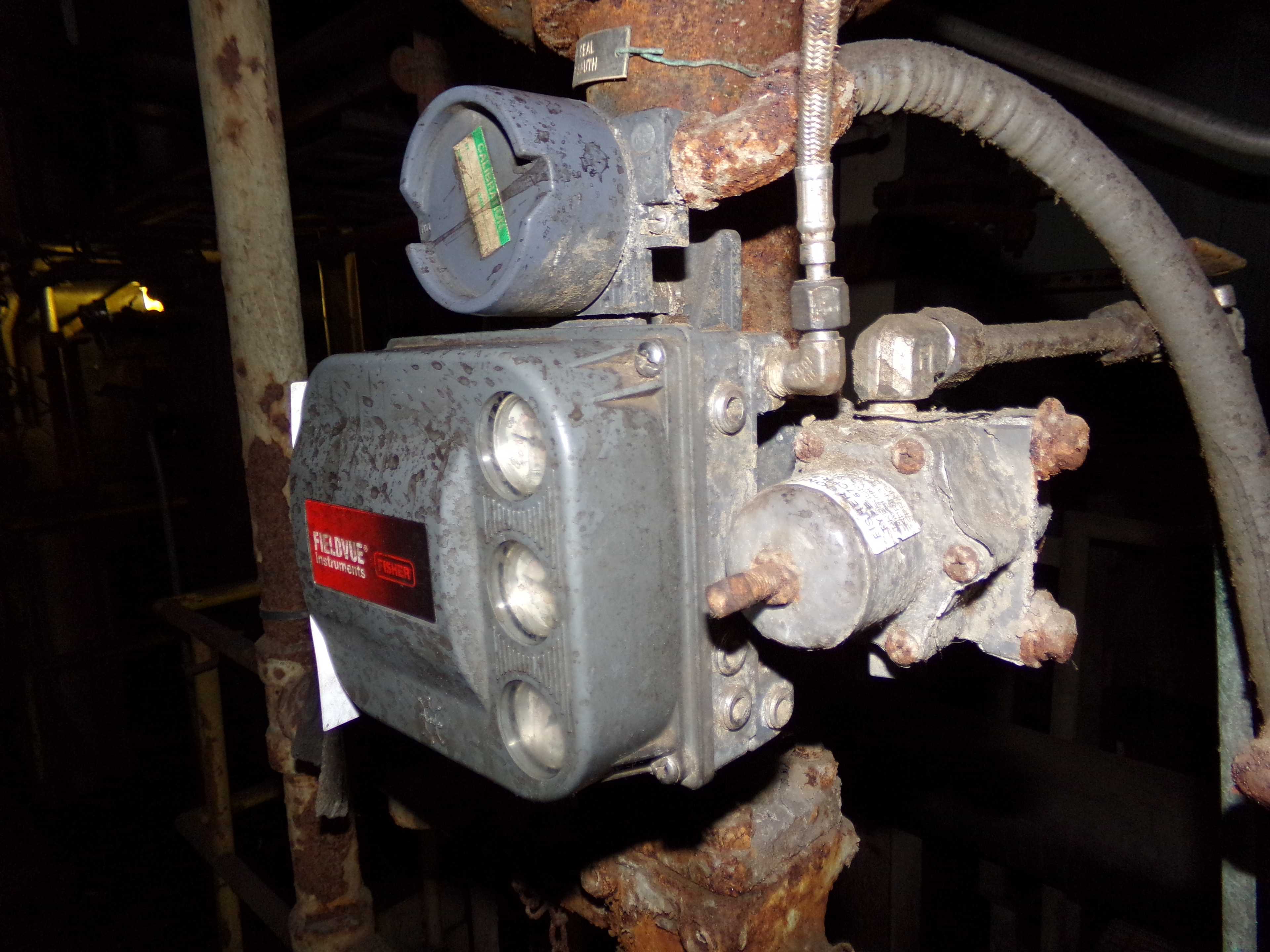FISHER CONTROLS DVC6010 FIELDVUE POSITIONER - CONTROL VALVE