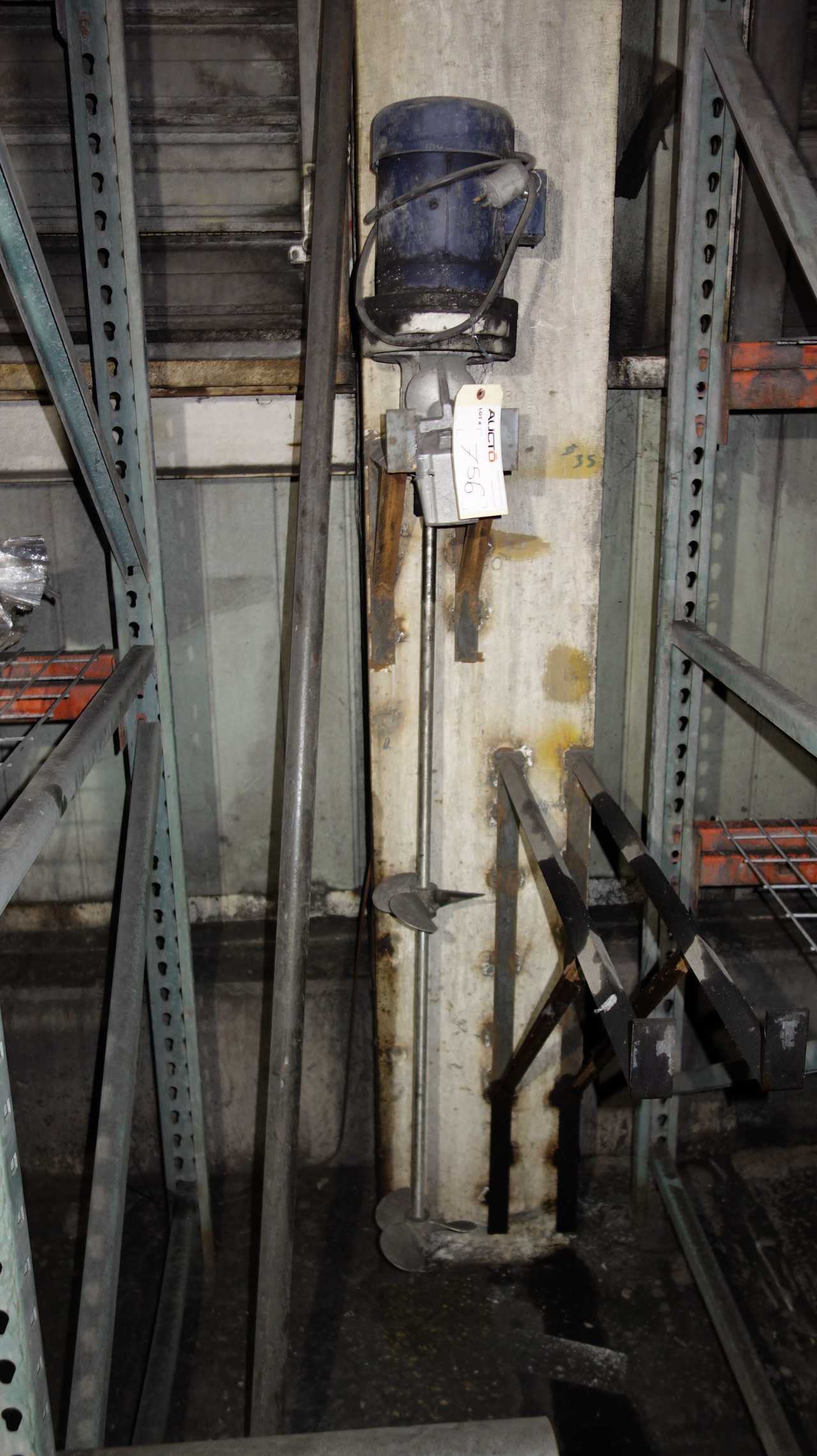 CONTENTS OF 2X SECTION RACKING (EXCLUDING LOT 704, 705) - PALLET RACKING