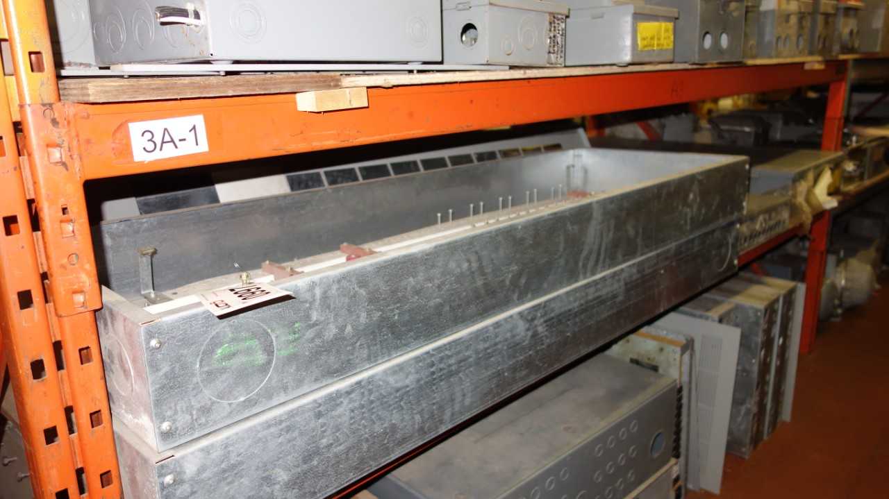 LOT OF ASSORTED DISTRIBUTION PANELS - PANELBOARDS