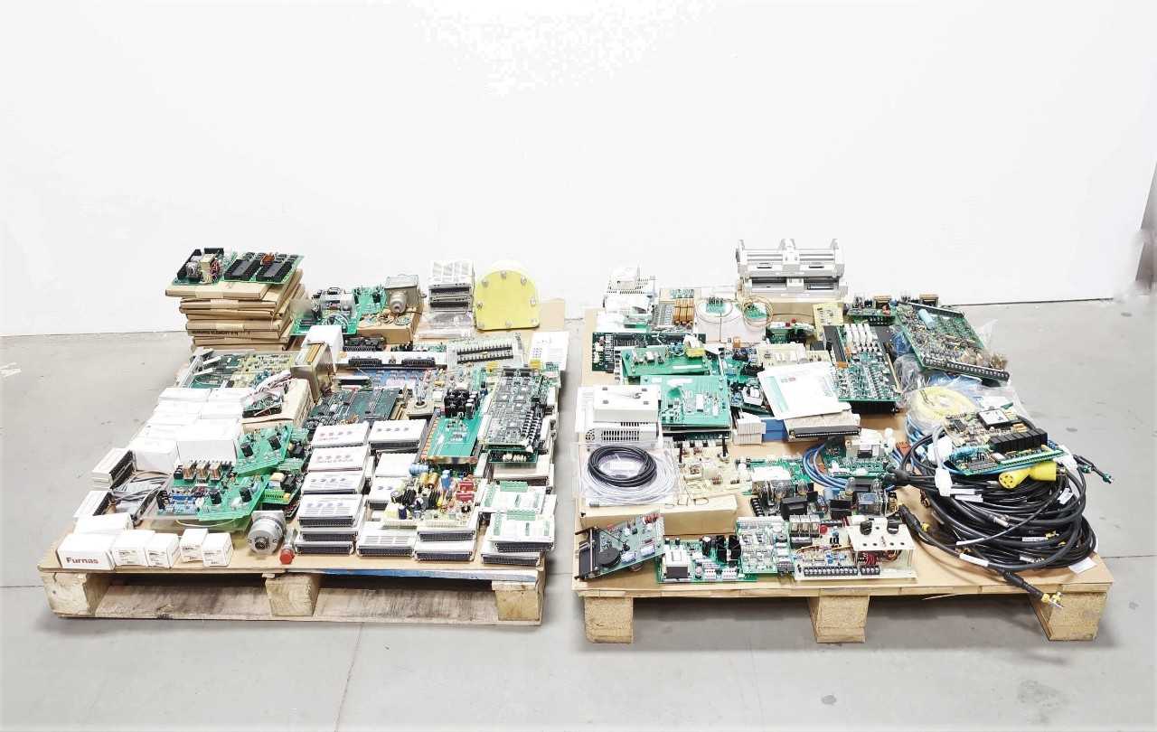 2 PALLETS OF ASSORTED ELECTRICAL AUTOMATION AND CONTROLS - ELECTRICAL COMPONENTS