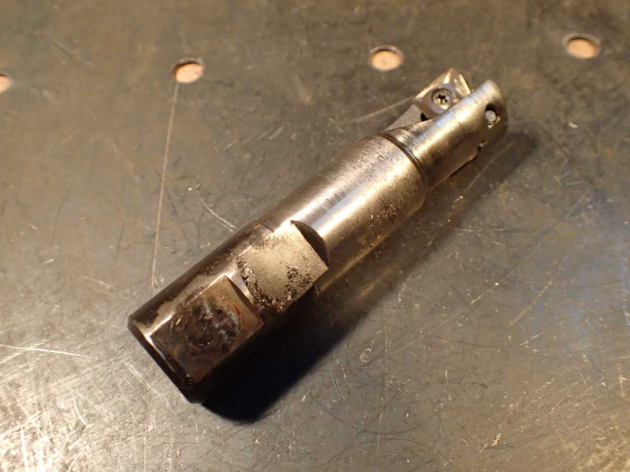 3/4" Non-Center Cutting Indexable Carbide End Mill: 3-3/8" OAL, 3/4" Dia Shank - MILLING TOOLS