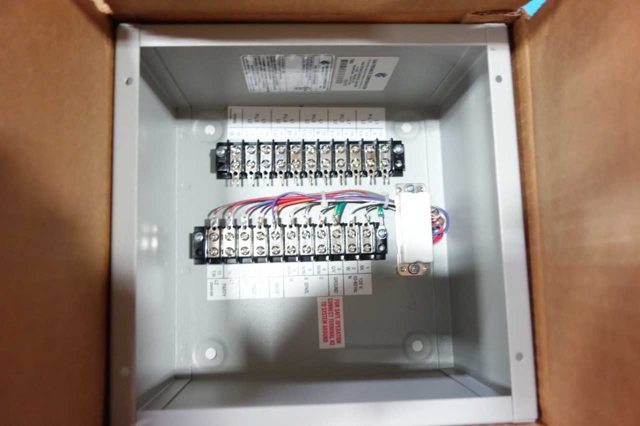 2 PALLETS OF ASSORTED ELECTRICAL - ELECTRICAL COMPONENTS