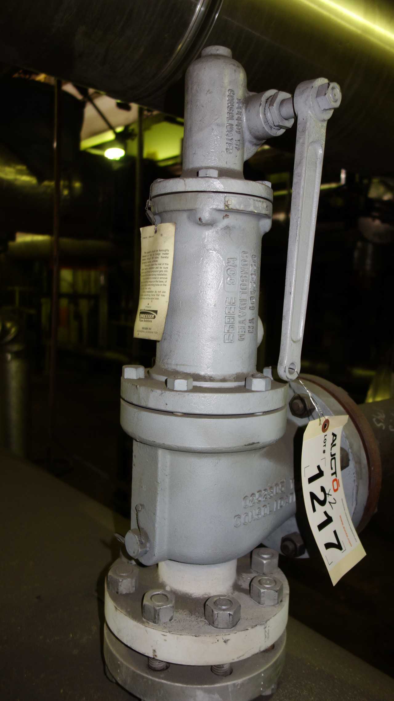 LOT OF 2 CONSOLIDATED RELIEF VALVES 3IN - RELIEF VALVE