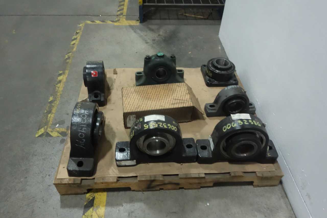 PALLET OF ASSORTED PILLOW BLOCK AND FLANGE BEARINGS - BEARINGS