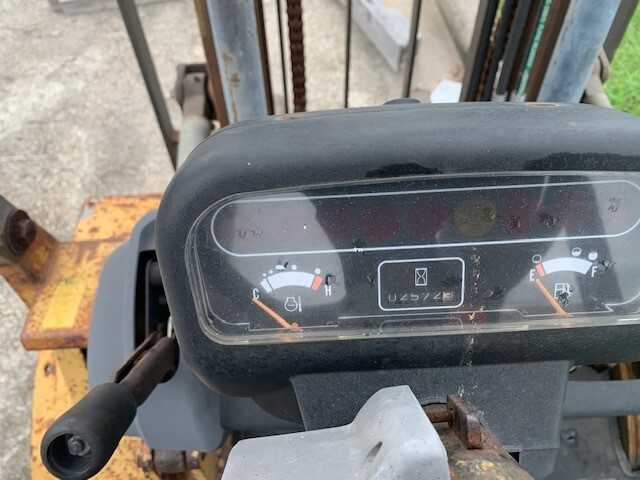 Cat DP30K Diesel Forklift - FORKLIFTS