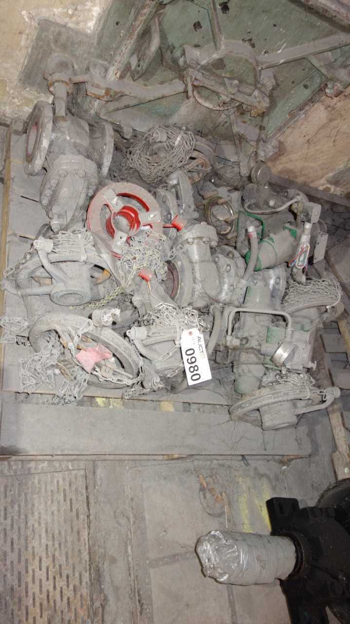 PALLET OF ASSORTED STEEL ACTUATED CONTROL VALVES - CONTROL VALVE