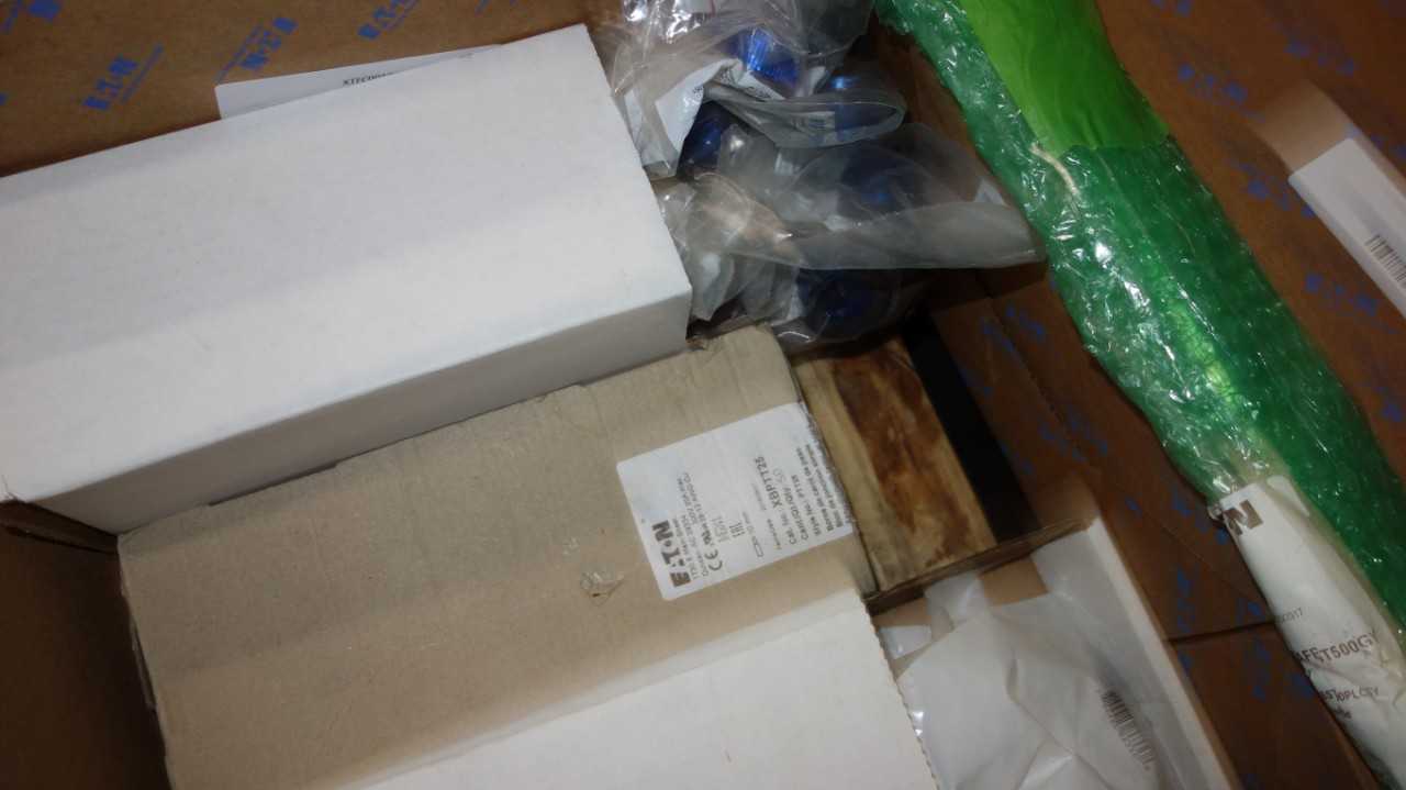 1 PALLET OF ASSORTED EATON ELECTRICAL, CONTACTORS - ELECTRICAL COMPONENTS