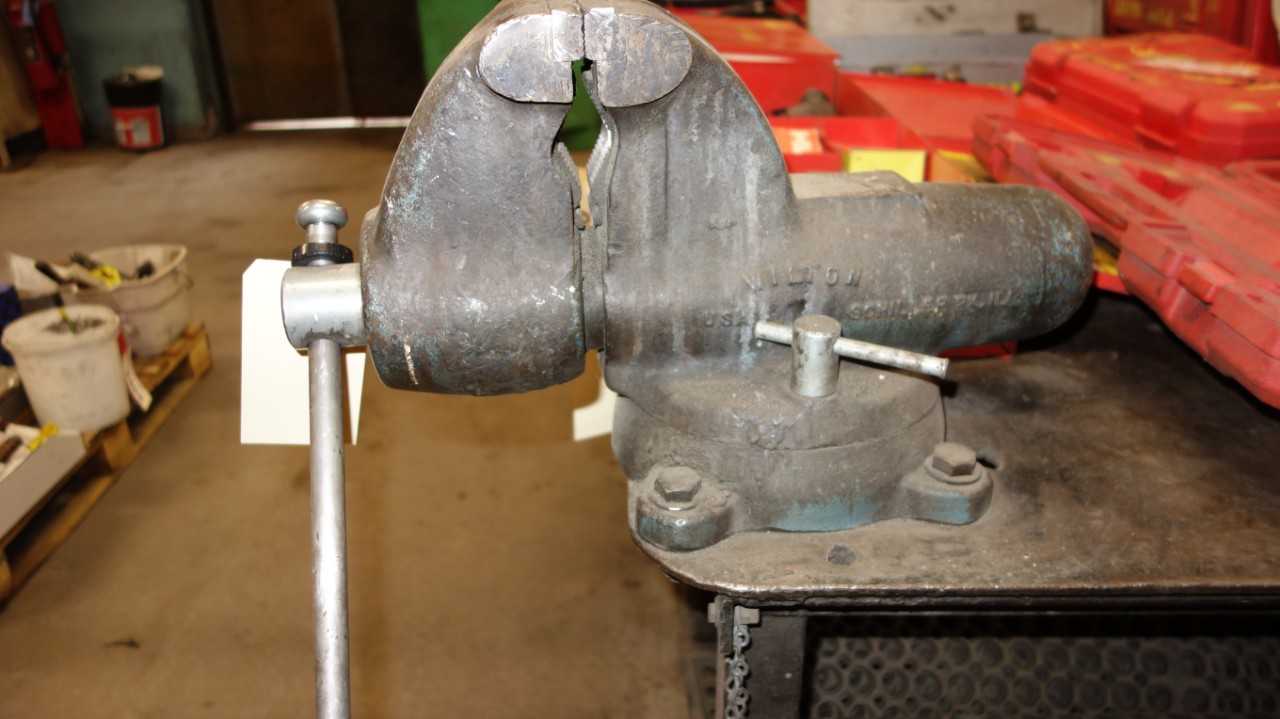 WILTON BENCH VISE - ELECTRIC POWER TOOLS