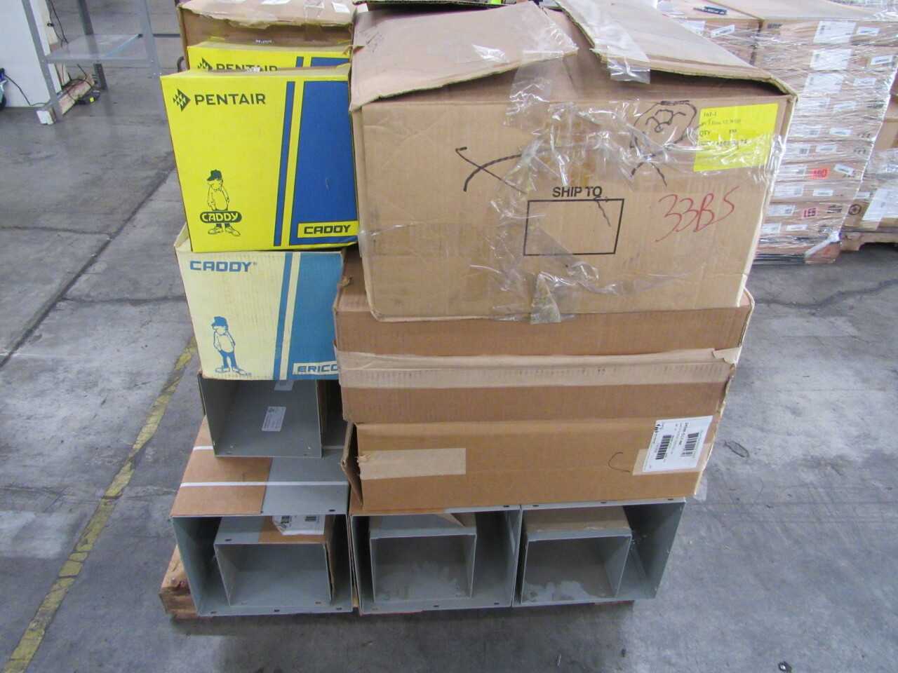 Pallet of 390x Assorted Electrical Enclosures & Electrical Conduit/Fittings - ELECTRICAL COMPONENTS