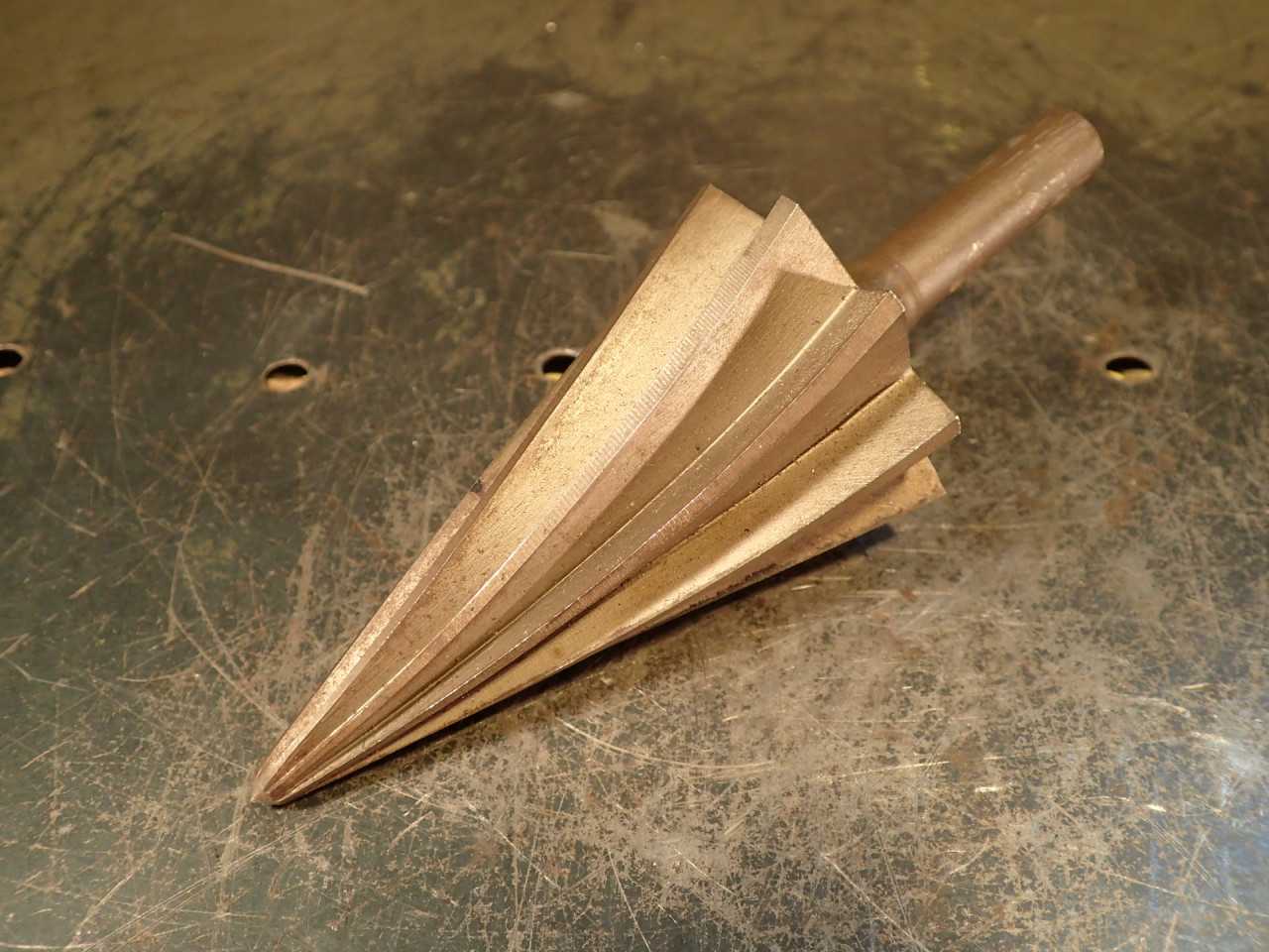 Cleveland Twist Drill 1/4 x 2" 30-Deg Inside Deburring Chamfer Cutter 1/2" Shank - HOLEMAKING TOOLS