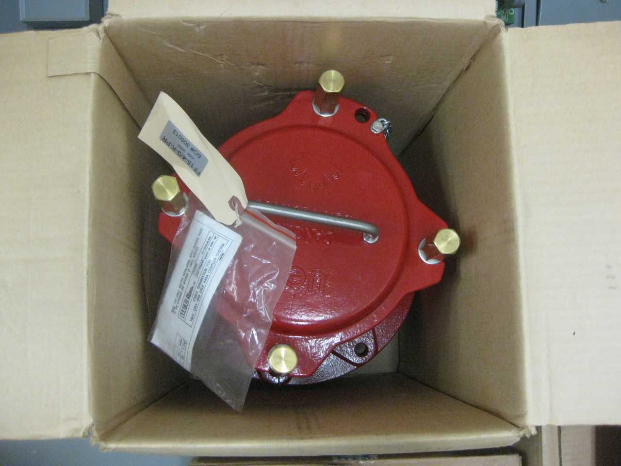 United Electrical Engineering High voltage plug FF154OKPR QTY1 - ELECTRICAL COMPONENTS