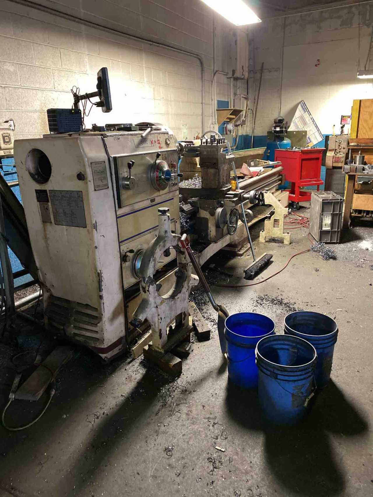 GMC Engine lathe 40 x 120” - LATHES