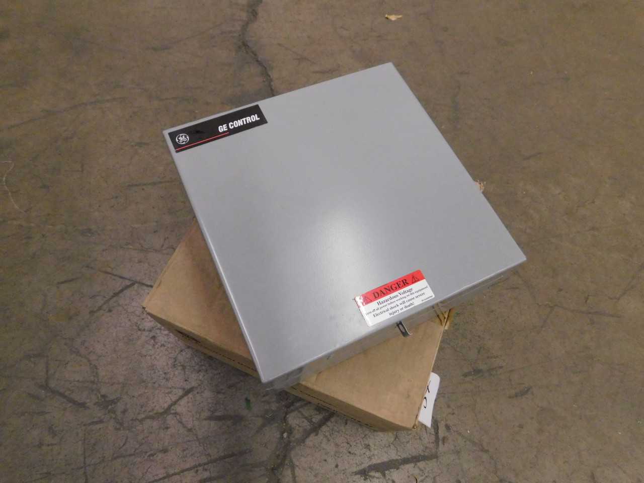 Lot of 1 Lighting Contactor  Enclosure Kit - CONTACTORS
