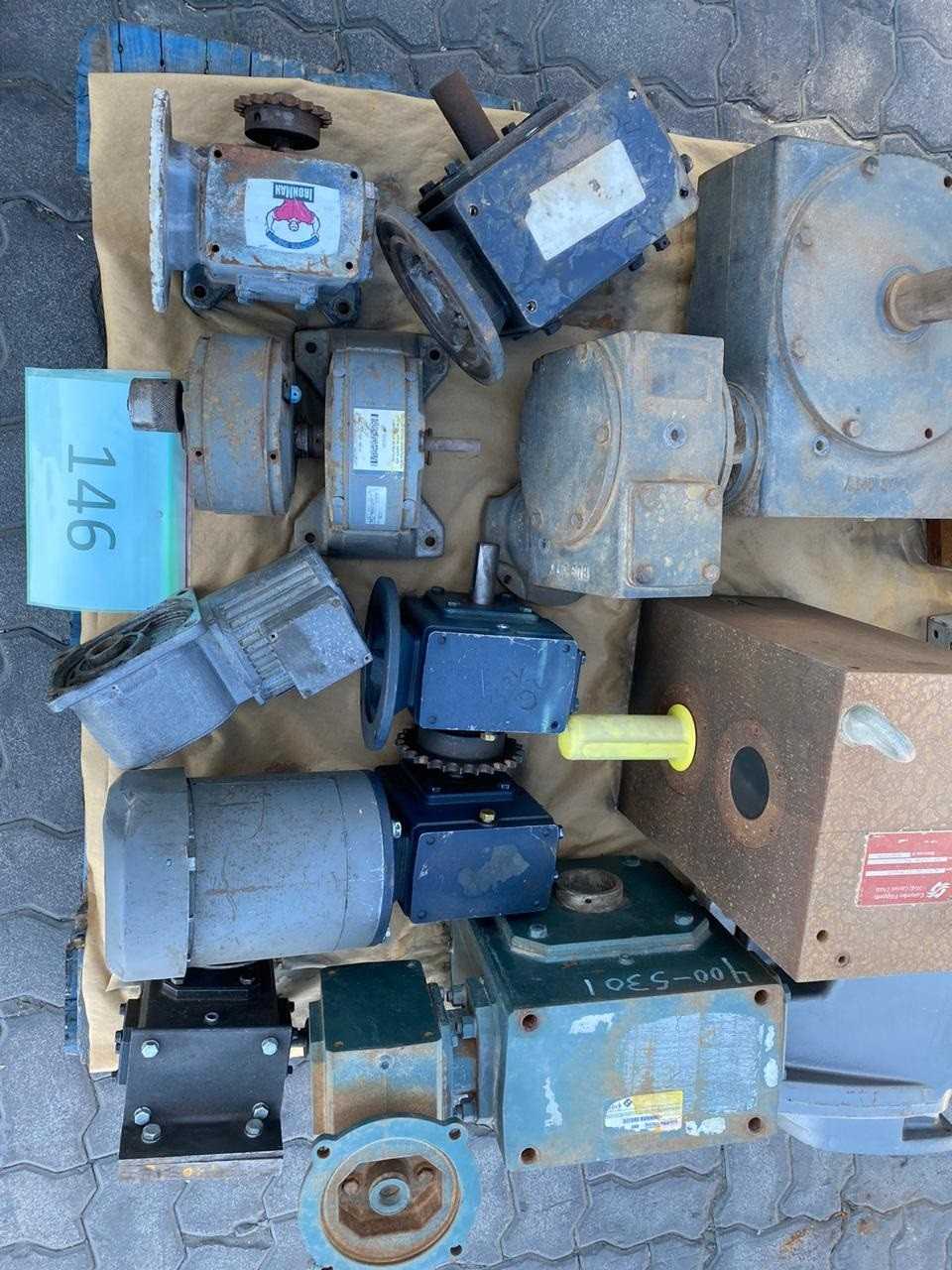 PALLET OF ASSORTED GEAR REDUCERS - GEAR REDUCERS
