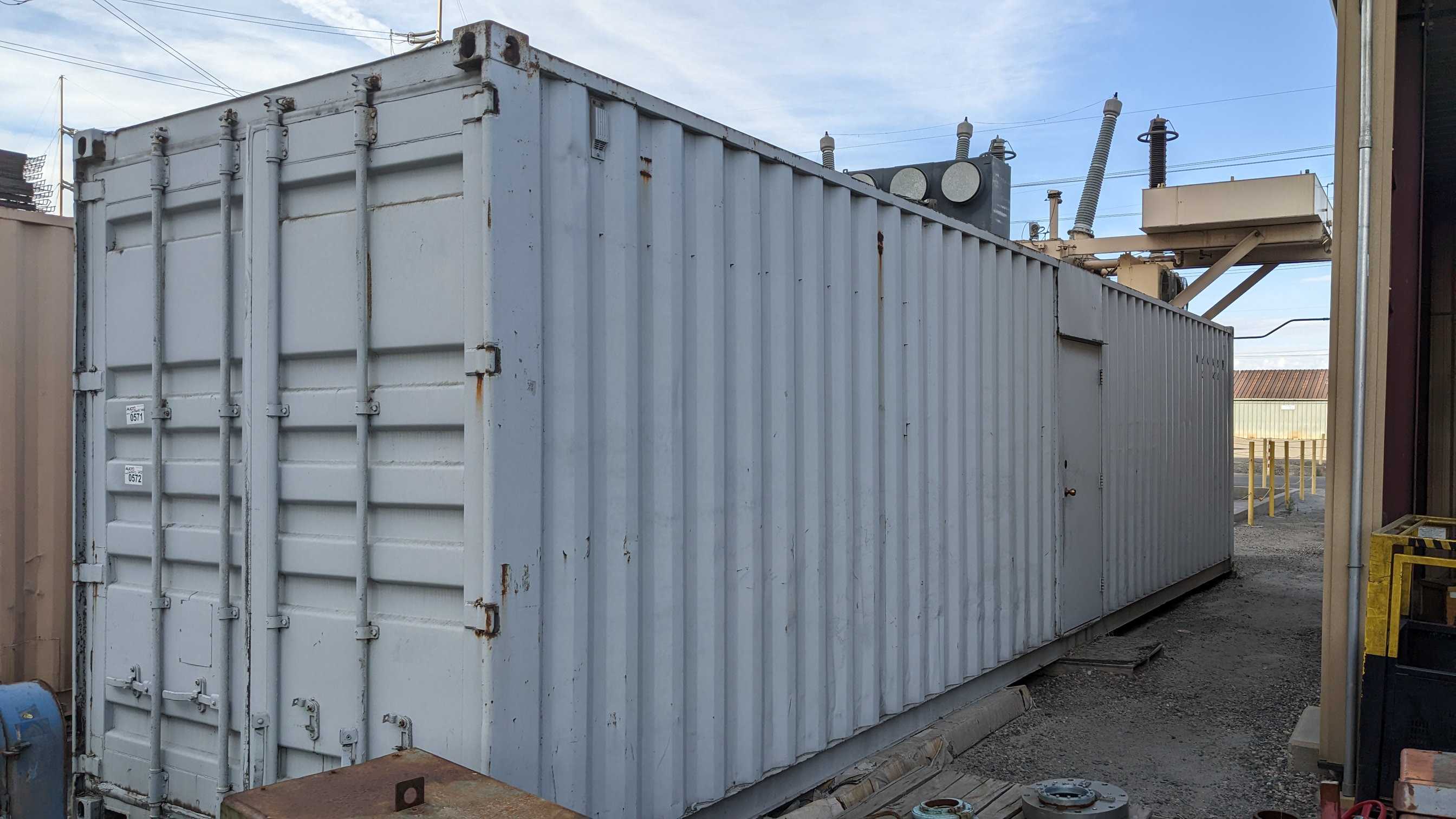 SHIPPING CONTAINER - INDUSTRIAL PARTS