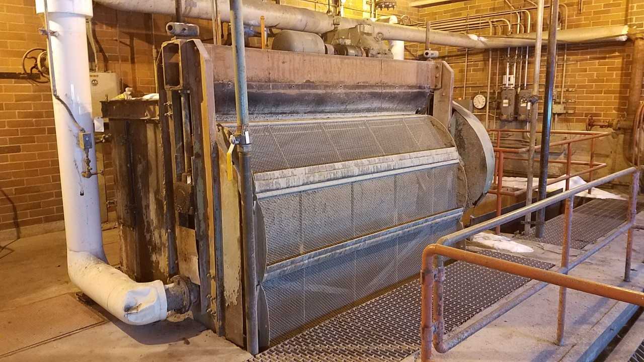 CHAIN BELT CO REX TRAVELING WATER SCREEN 40000GPM STRAINER FILTRATION SYSTEM - PROCESS EQUIPMENT CHAIN BELT CO REX TRAVELING WATER SCREEN 40000GPM STRAINER FILTRATION SYSTEM - PROCESS EQUIPMENT