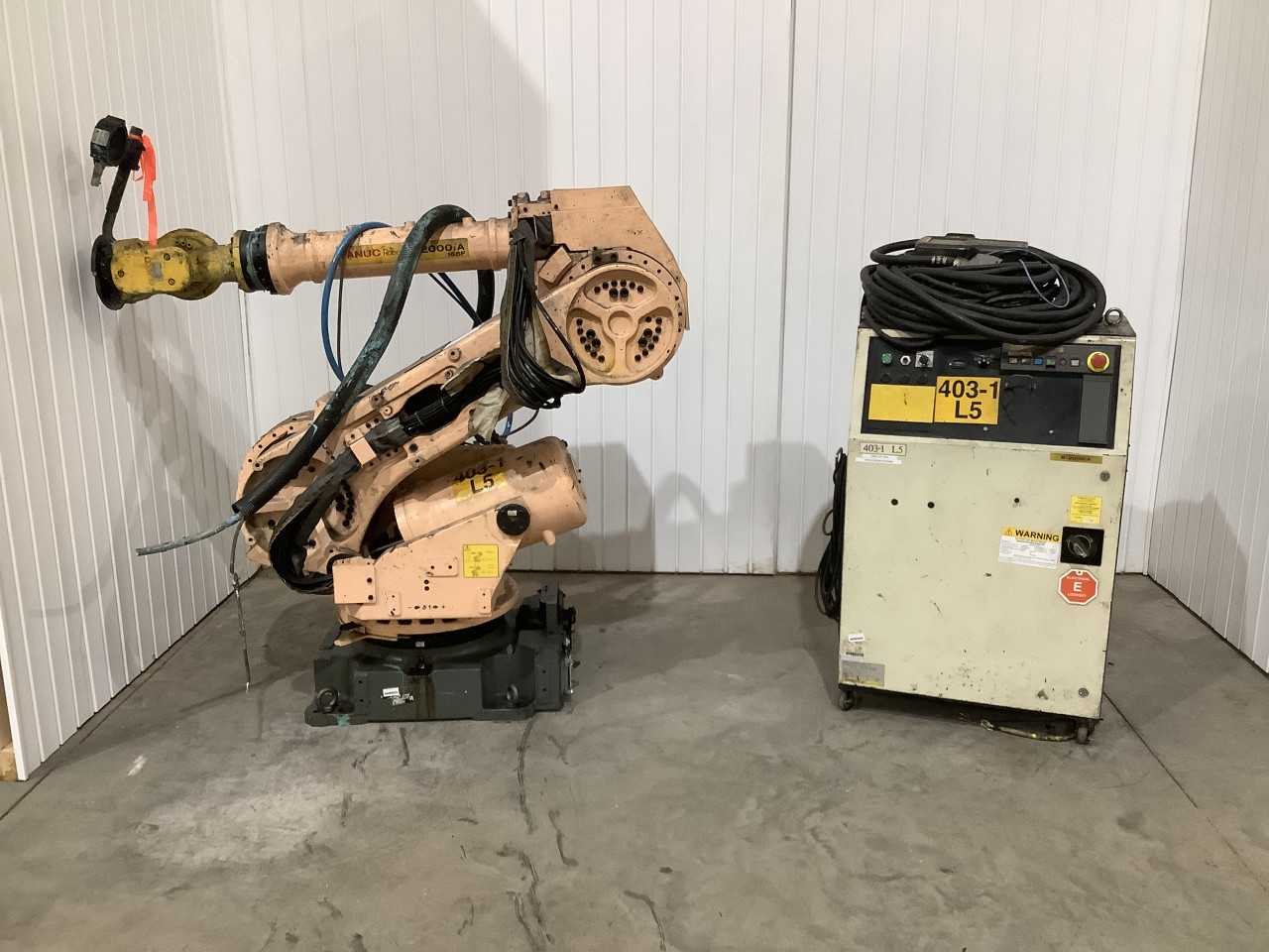 Fanuc 2000IA 165F  (No guarantee operational) - INDUSTRIAL ROBOTS