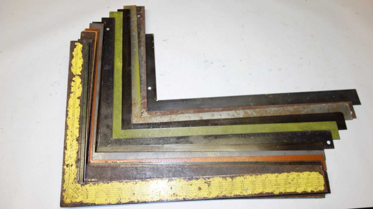 LOT OF ASSORTED RIGHT ANGLE RULERS 24 X 16 IN - ELECTRIC POWER TOOLS