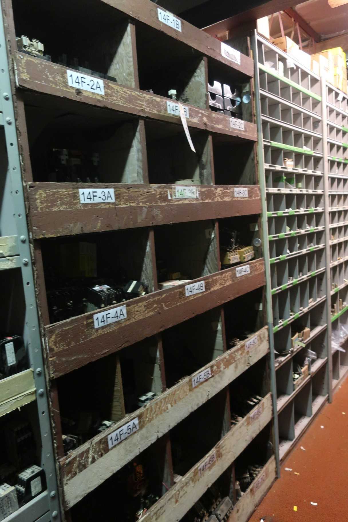 LOT OF ASSORTED MOTOR STARTERS AND RELAYS - ELECTRICAL COMPONENTS