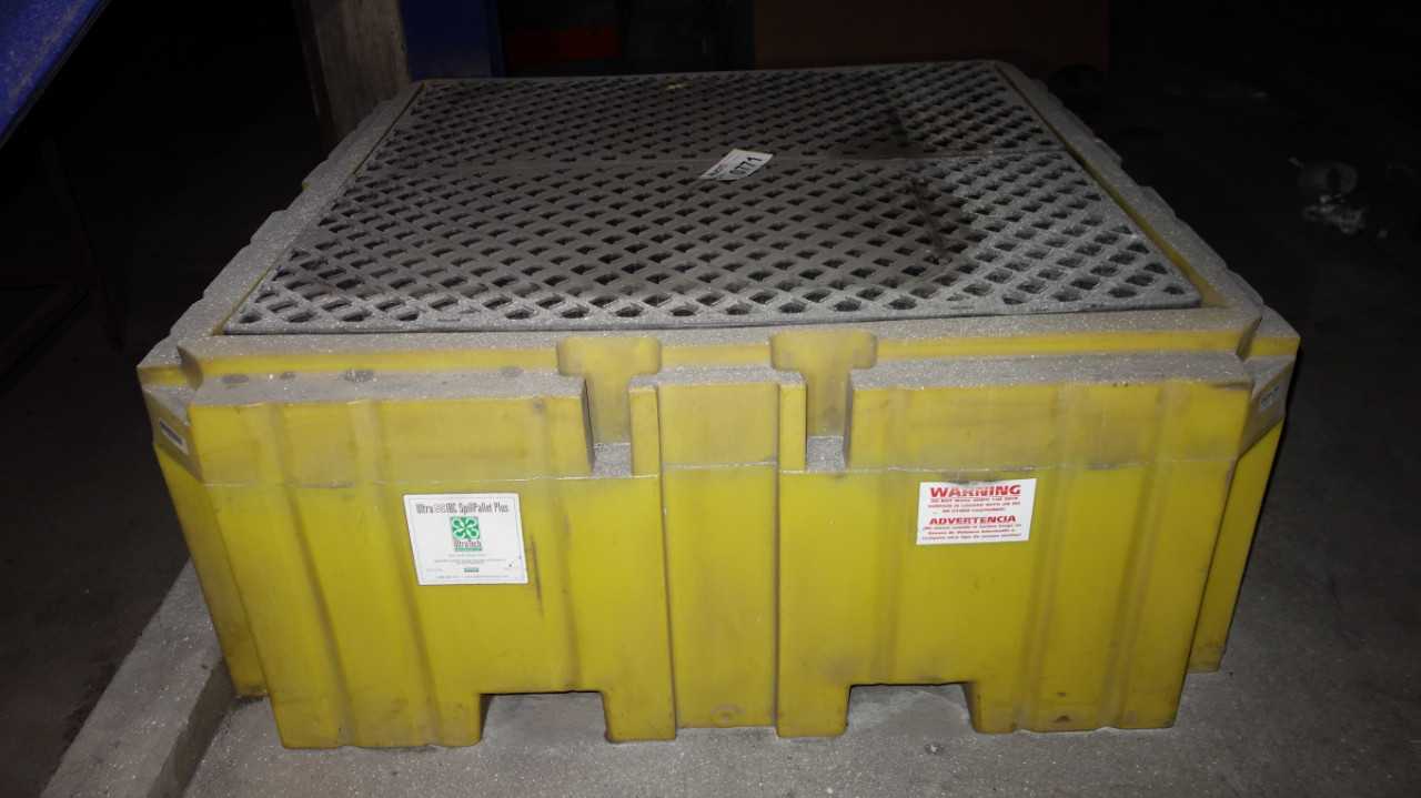 ULTRATECH ULTRA IBV SPILLPALLET PLUS 360 GAL - CRANES