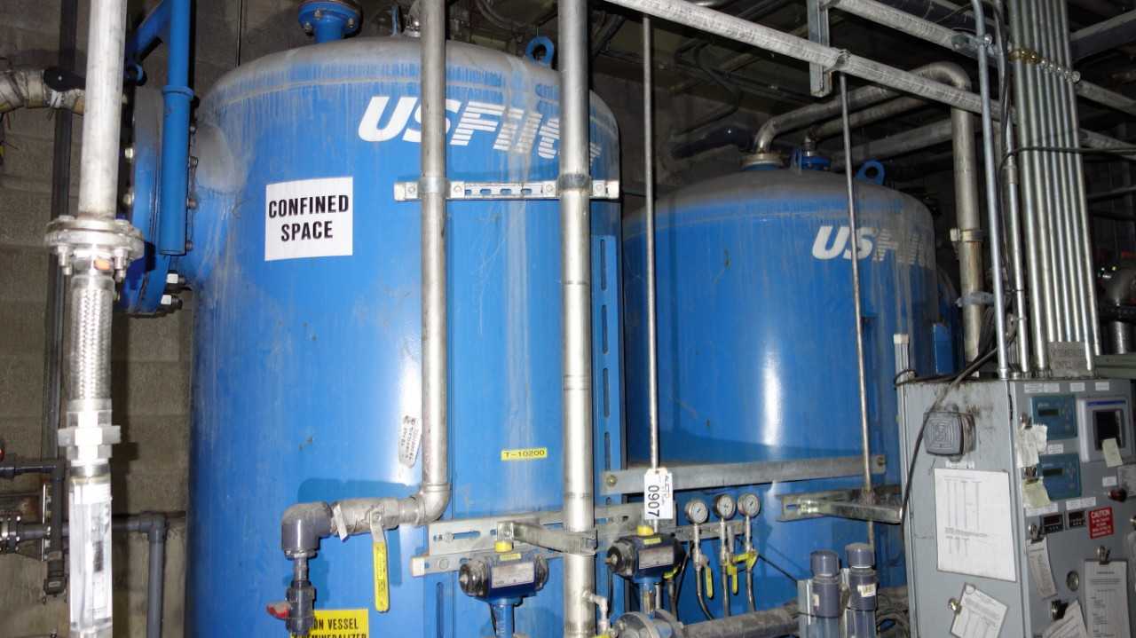 LOT OF 3 ASSORTED US FILTER WATER PURIFICATION TANK 125PSI - PROCESS EQUIPMENT