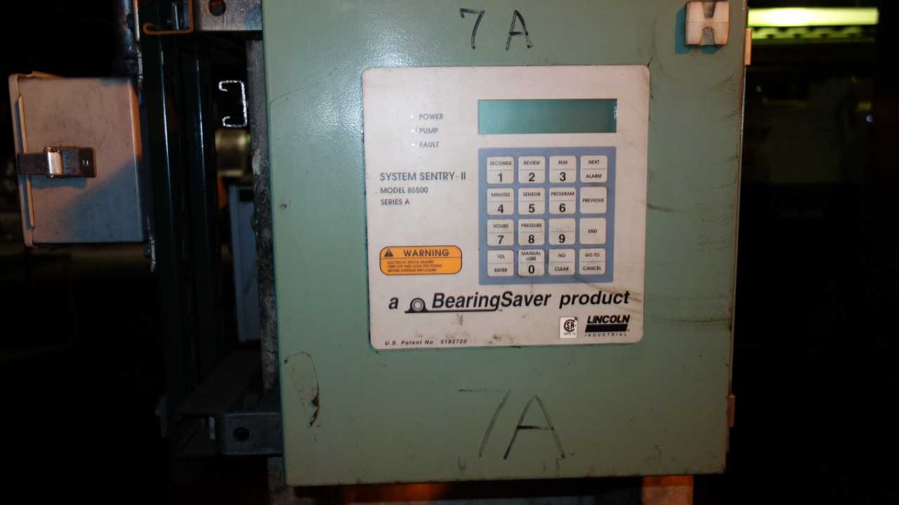 LOT OF 5 LINCOLN SYSTEM SENTRY II LUBRICATION MONITOR - AUTOMATION & CONTROLS