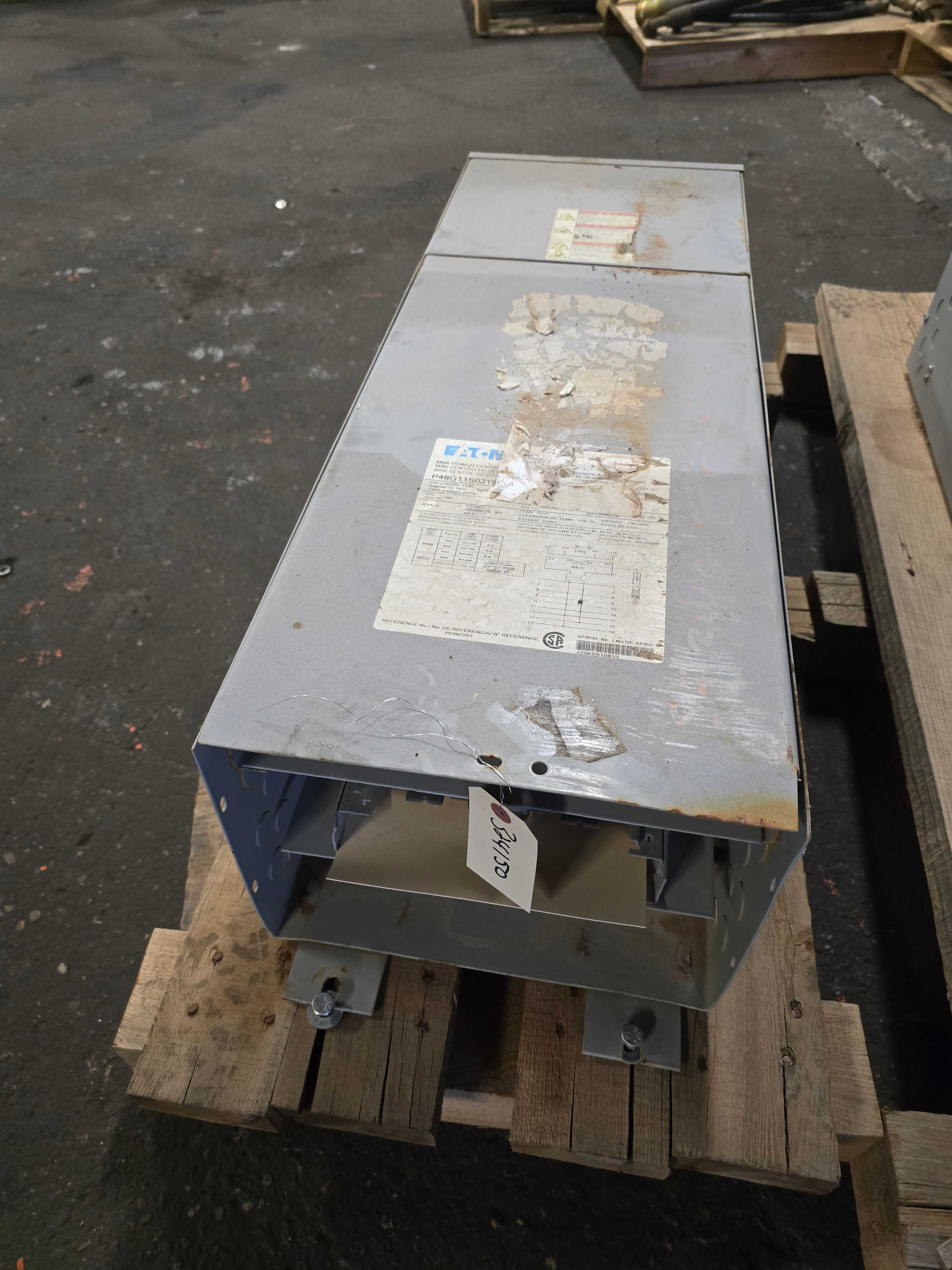 EATON P48G11S0318CUB MINI POWER CENTER TRANSFORMER/PANEL - ELECTRICAL COMPONENTS EATON P48G11S0318CUB MINI POWER CENTER TRANSFORMER/PANEL - ELECTRICAL COMPONENTS