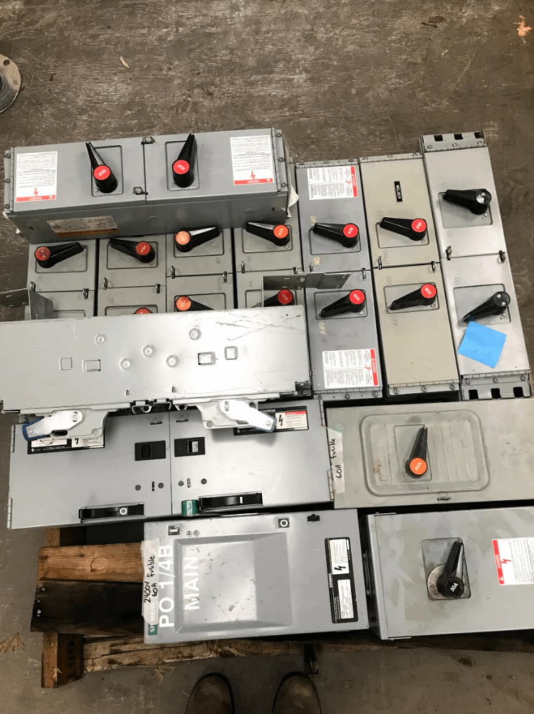 Assorted Electrical Lot (23) - ELECTRICAL COMPONENTS Assorted Electrical Lot (23) - ELECTRICAL COMPONENTS