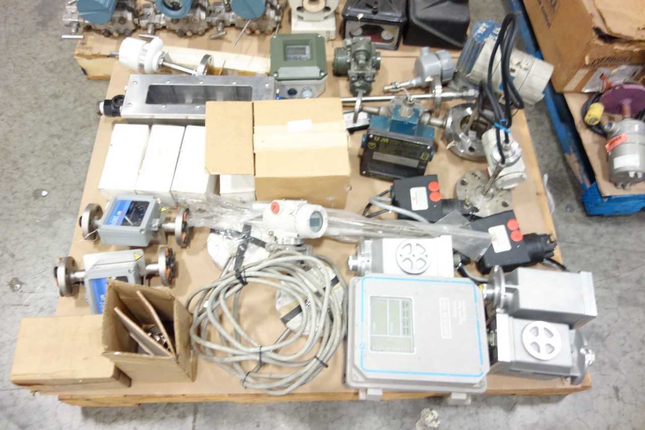 3 PALLETS OF ASSORTED INSTRUMENTATION - INSTRUMENTATION