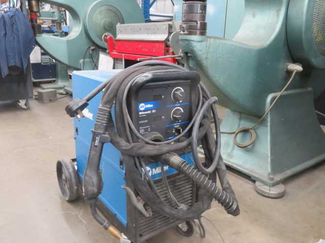 Miller Wire Feed Welder - WELDING EQUIPMENT