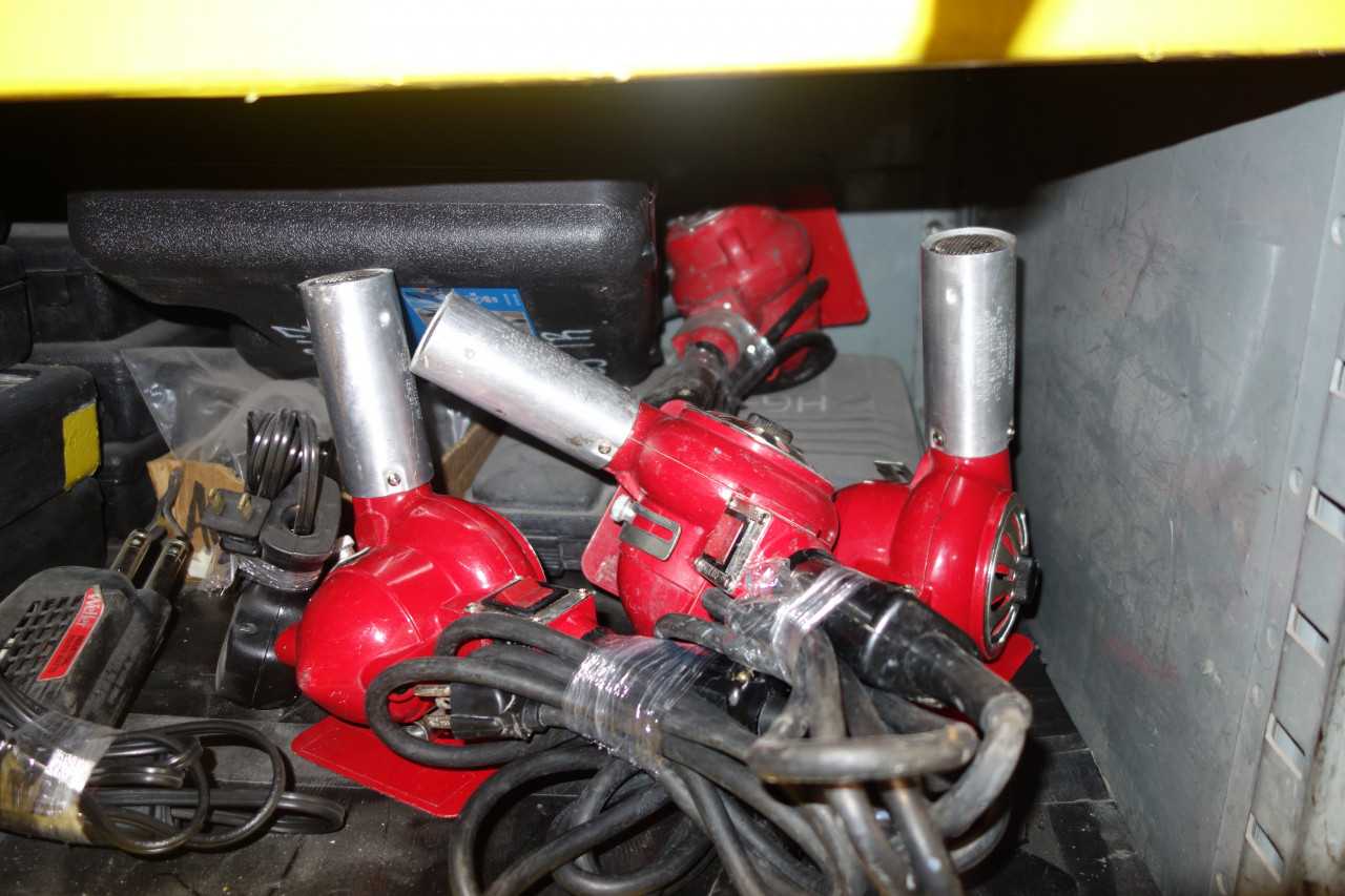 Lot of Assorted Master Appliance GH-501A Heat Gun with Weller 8200 Solder Gun - ELECTRIC POWER TOOLS