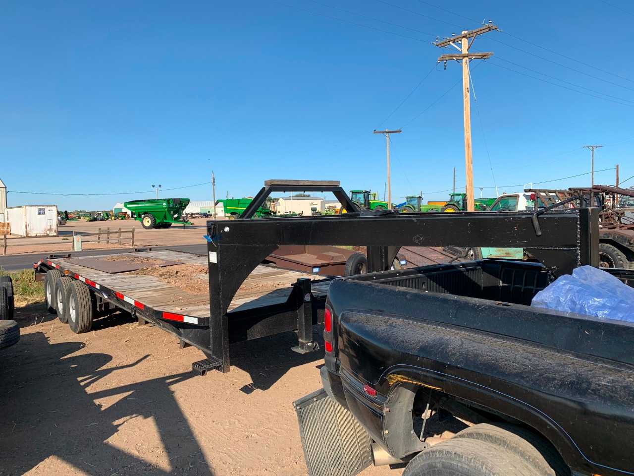 Gooseneck Trailer - TRAILERS