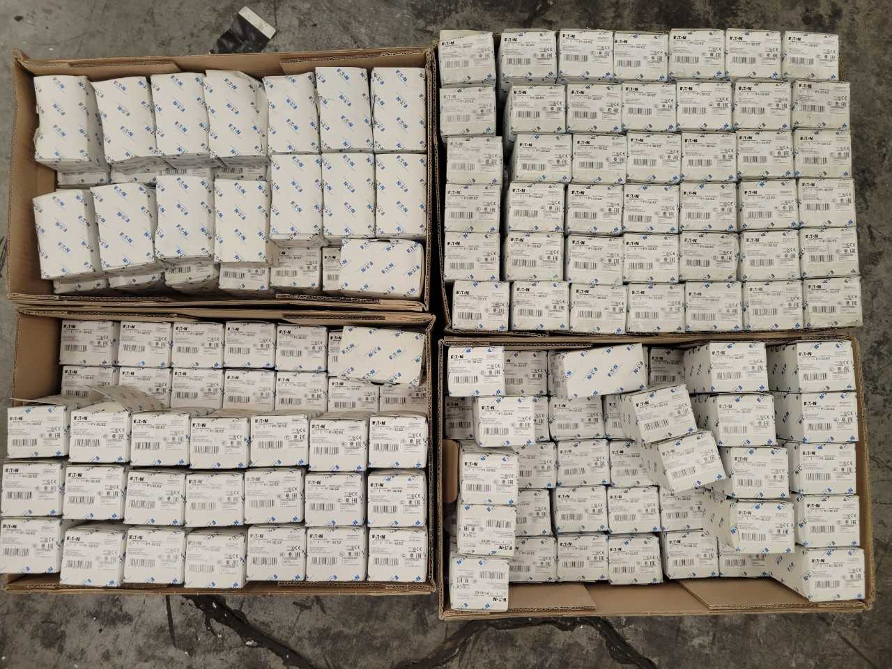 [Eaton - 236QTY] "P1-32/EZ" 3P 32A On/Off Rotary Switch - ELECTRICAL COMPONENTS