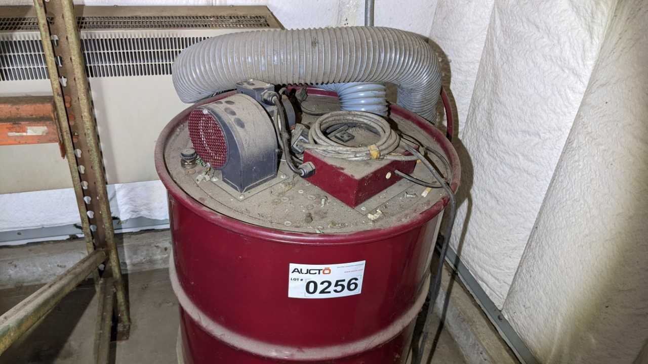 Drum pump with empty drum. 55 gallon Electro Flex 115 volts - PUMPS