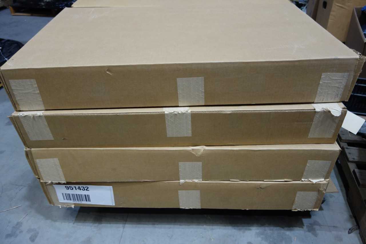 LOT OF 8 PS DOORS YELLOW SAFETY GATES - SAFETY EQUIPMENT