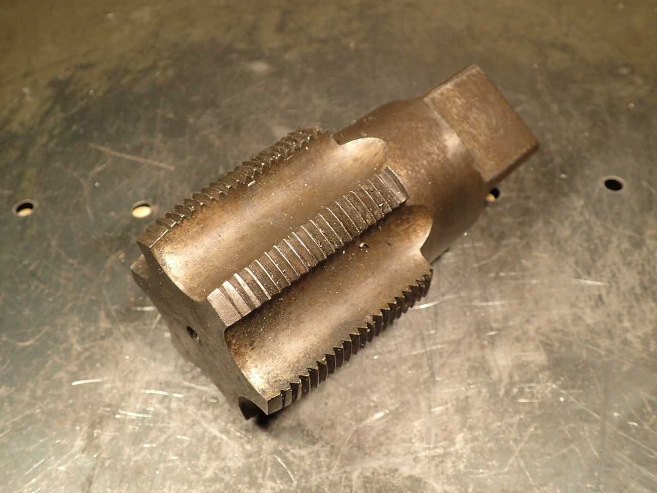 Pgh Eng Works 2-1/2" NPT Hand Thread Tap: 6-Flute, 2-1/2 Long Flutes, 5-1/2" OAL - MACHINING ACCESSORIES & TOOLING
