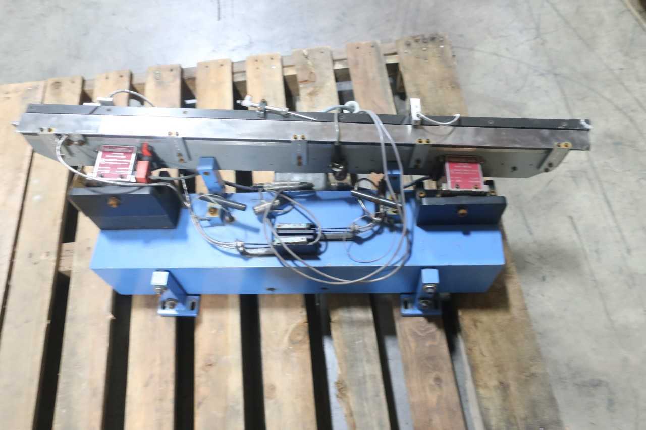 ARTHUR G RUSSELL VB-12L VIBROBLOCK 115V-AC VIBRATOR FEEDER - AUTOMATION & CONTROLS