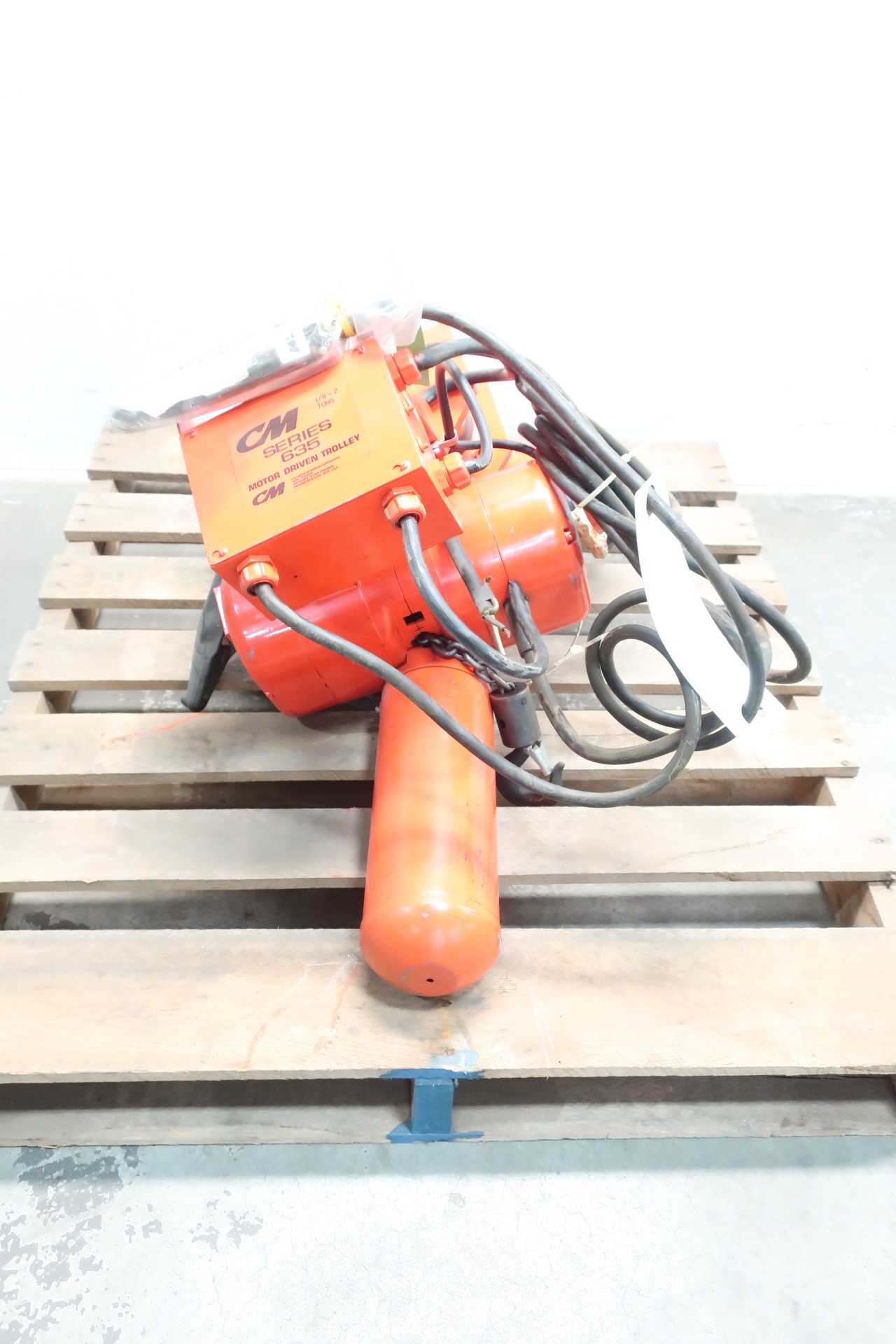 COLUMBUS MCKINNON MODEL B SERIES 635 1/4 TON HOIST - LIFTING EQUIPMENT