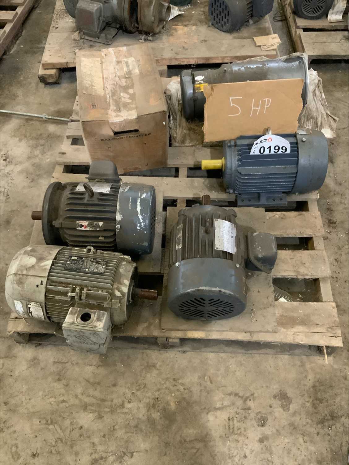 Bulk Lot of 5 HP Motors (Quantity of 6) - ELECTRIC MOTORS