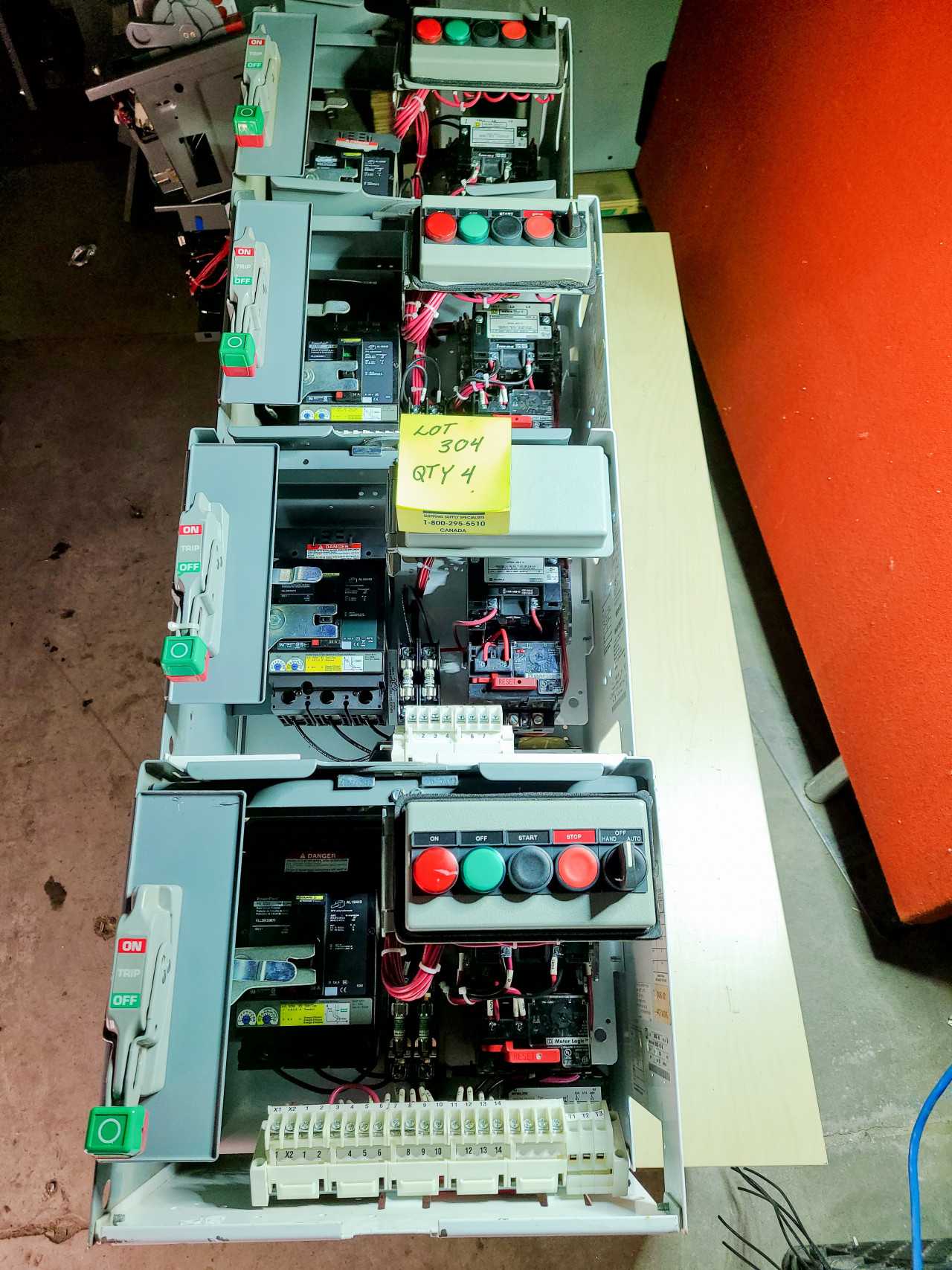 SQD MODEL 6 MCC BUCKETS SIZE 1 STR 30A BREAKERS QTY 4 - MOTOR CONTROL CENTERS