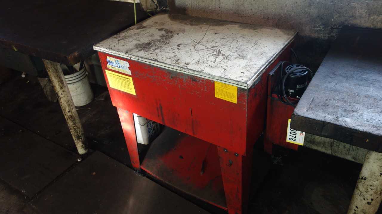 HANDI-KLEEN SOLVENTS PARTS WASHER - PROCESS EQUIPMENT