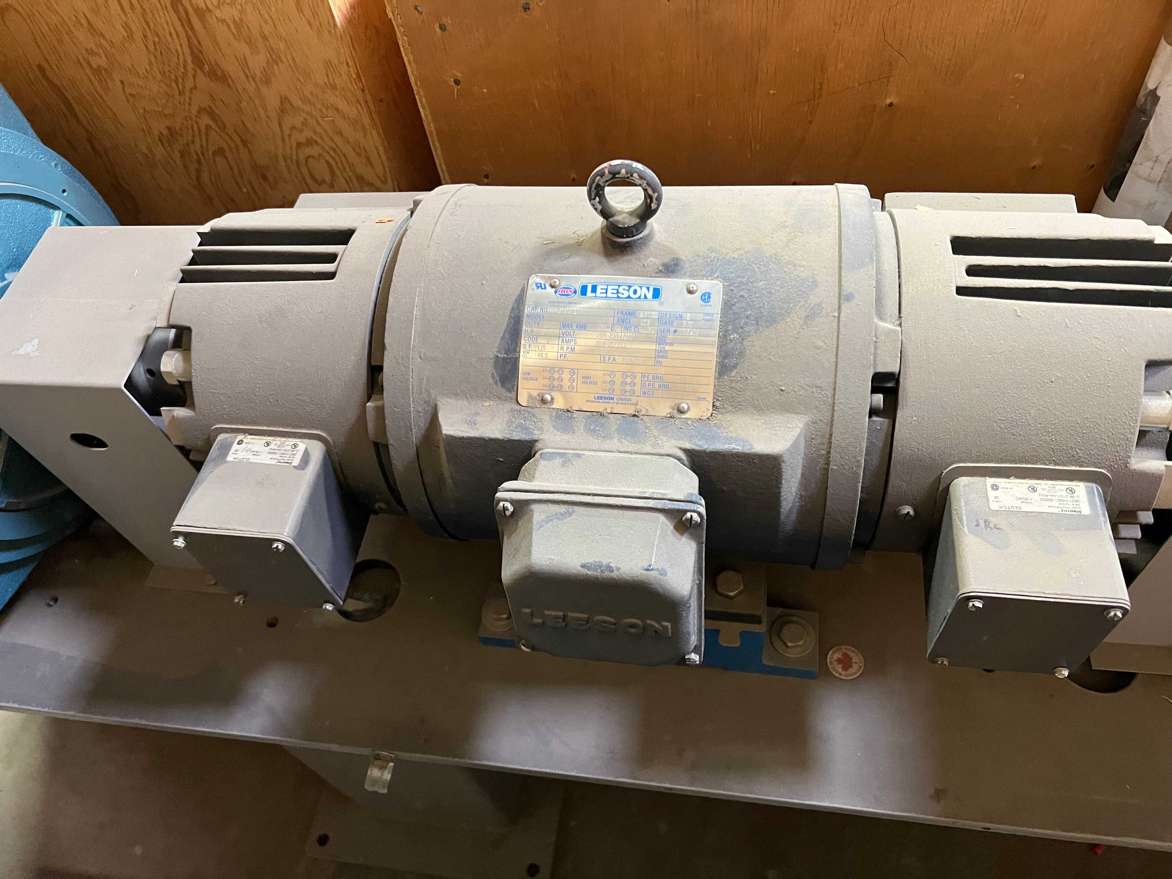 Bulk Lot of 2 Leeson 7.5HP Motors & 2 Stamford Generation Motors - QTY 4 Pieces on 1 Pallet - ELECTRICAL COMPONENTS
