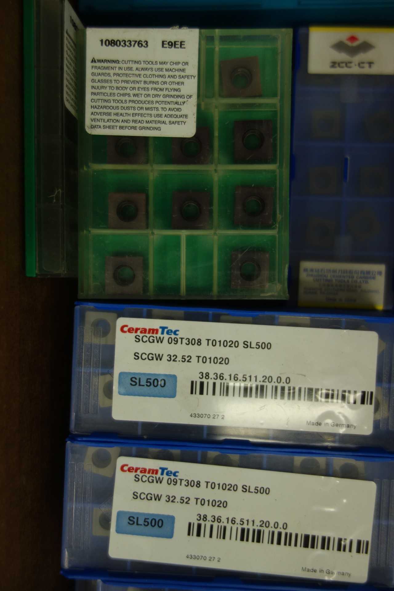 LOT OF ASSORTED CARBIDE INSERTS - ELECTRIC POWER TOOLS