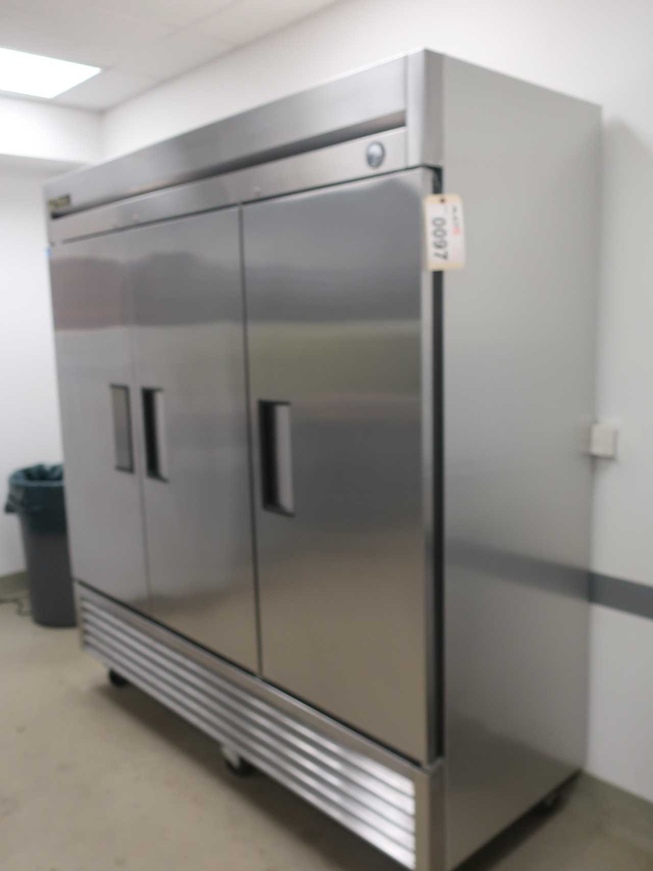3-door reach-in commercial refrigerator, 72 cu.ft. - PROCESS EQUIPMENT