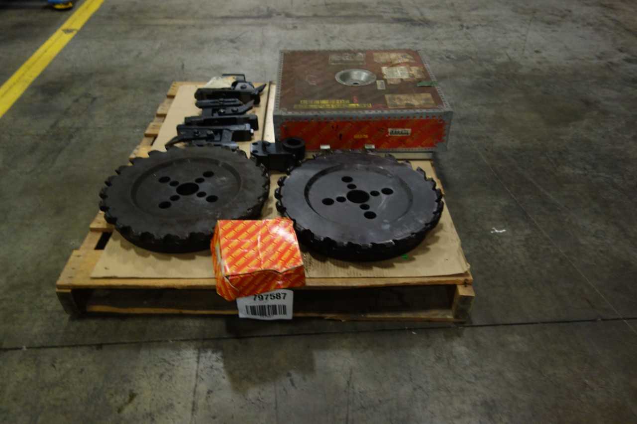 LOT OF ASSORTED METALWORKING TOOLING AND ACCESSORIES - MACHINING ACCESSORIES & TOOLING