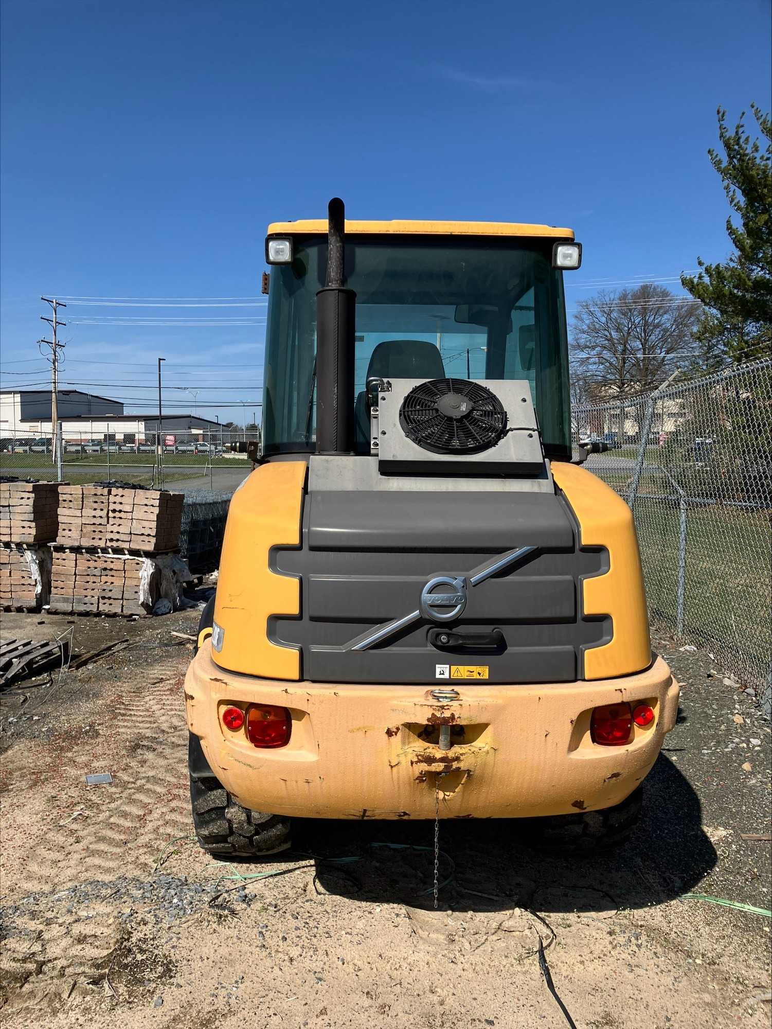 2014 Volvo L20F Wheel Loader - WHEEL LOADERS