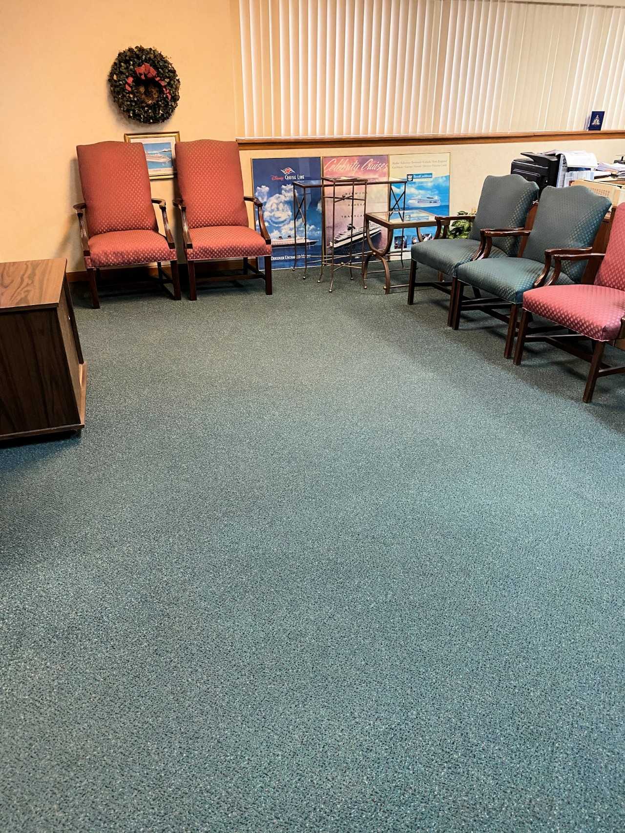 Lot) (6) Chairs, (4) Assorted Tables & (1) Cabinet - PLANT & FACILITY Lot) (6) Chairs, (4) Assorted Tables & (1) Cabinet - PLANT & FACILITY