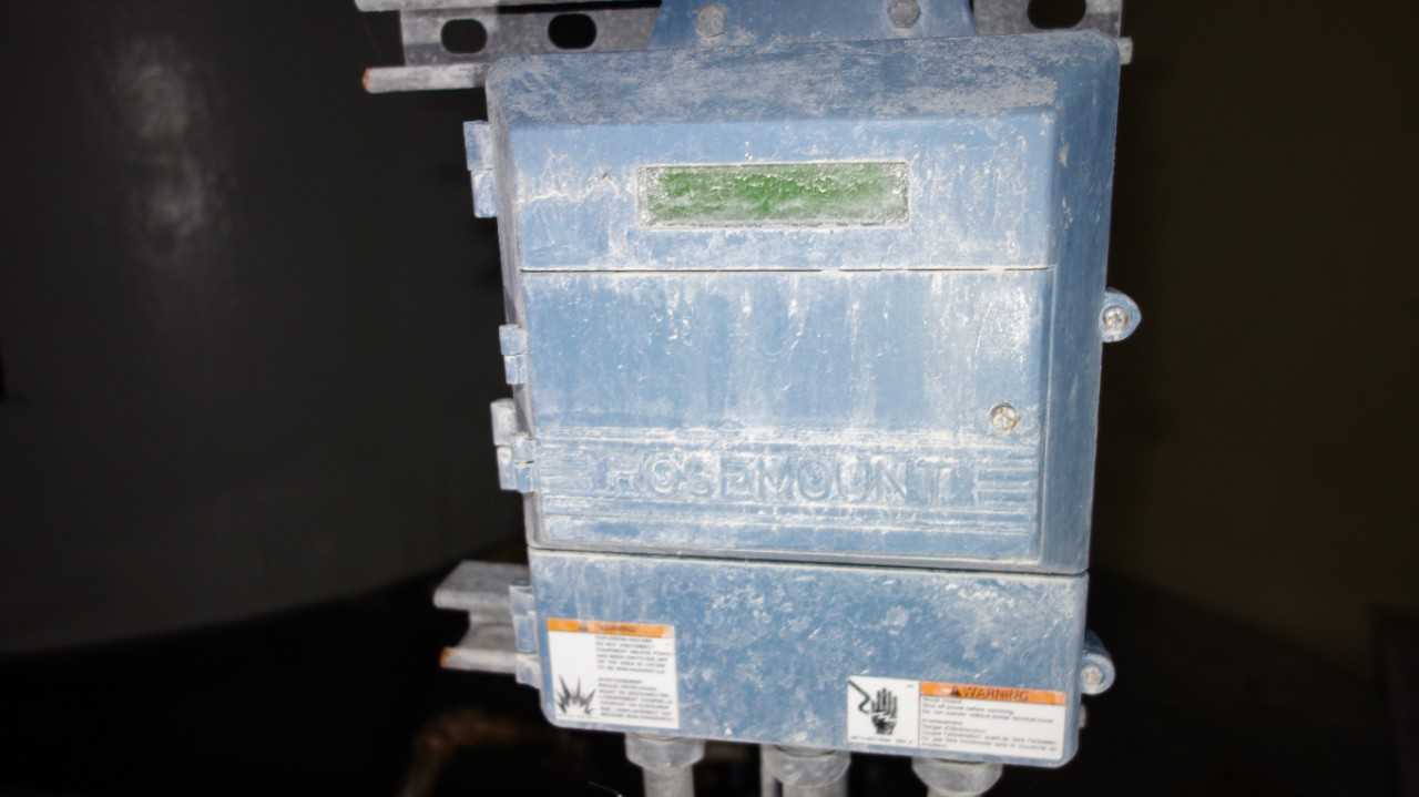 ROSEMOUNT 8712C MAGNETIC FLOW TRANSMITTER - INSTRUMENTATION